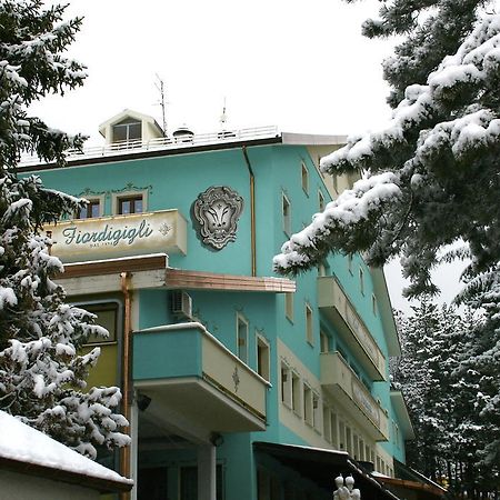 Hotel Fiordigigli LʼAquila Екстериор снимка