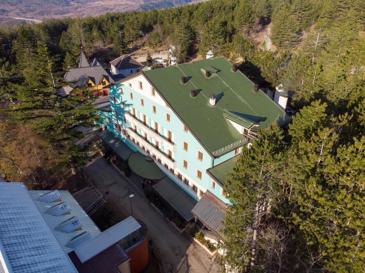 Hotel Fiordigigli LʼAquila Екстериор снимка