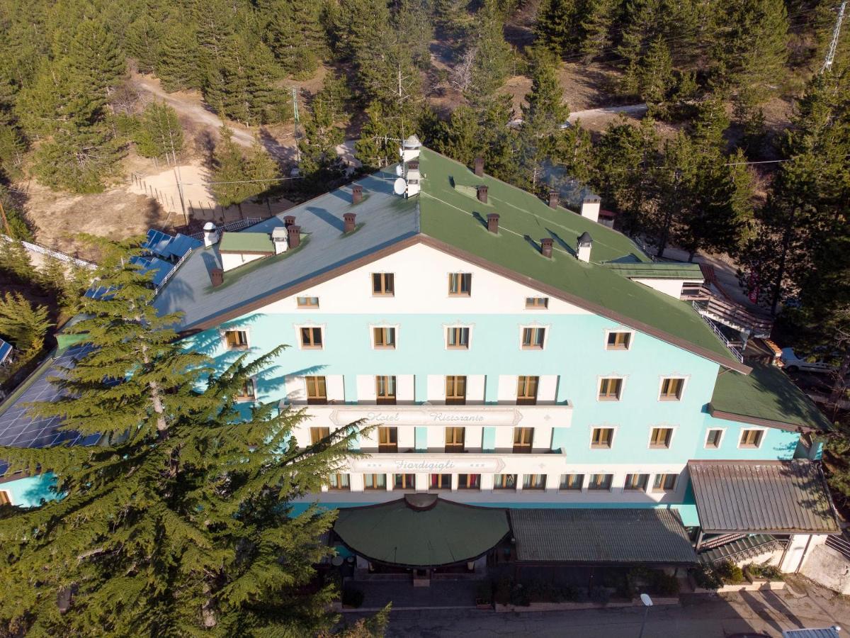 Hotel Fiordigigli LʼAquila Екстериор снимка